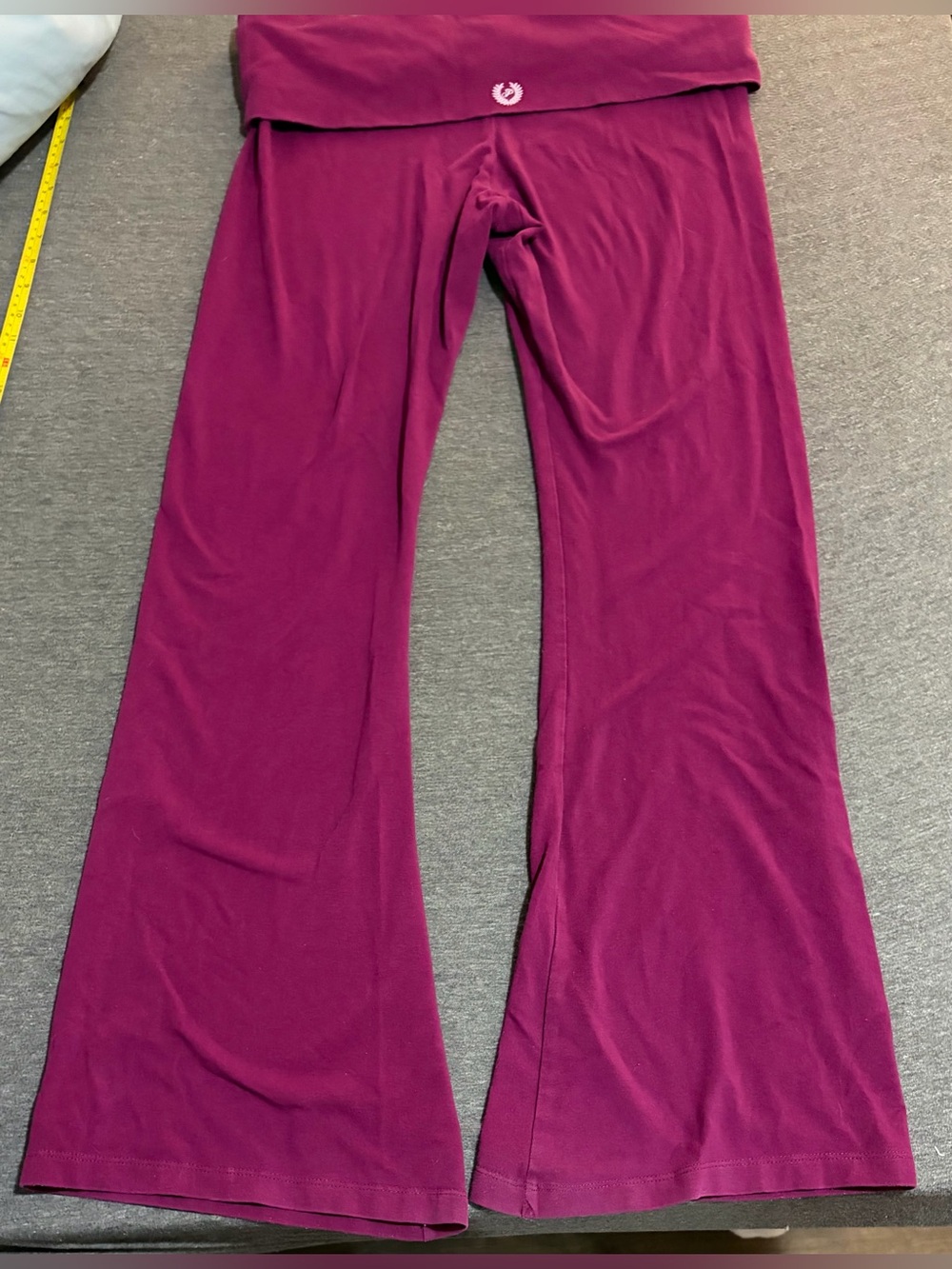 Victoria’s Secret PINK Y2K Fold-Over Flare Leggings in Vivid Magenta - Picture 6 of 7